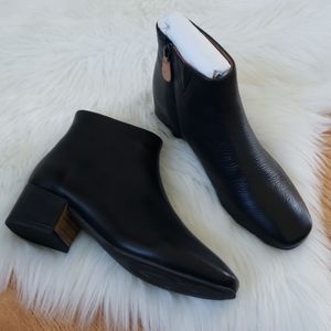 Gentle Souls Women's Ella Low Heel Bootie 7.5